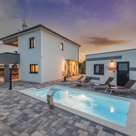 Villa Stanic คอร์นิช ภายนอก รูปภาพ